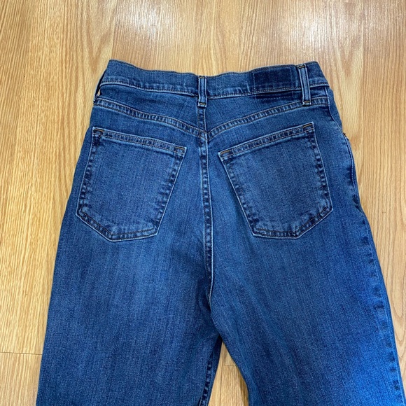 A&F 90’s Straight ultra high rise size 27, 4R Jeans ,no flaws - Picture 6 of 15